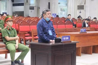 Bị cáo Ngô Văn Thụy tại tòa, sáng 11/11.