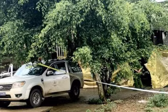 Cơ quan chức năng phong tỏa hiện trường, điều tra vụ việc.