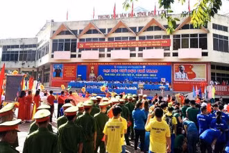 Quang cảnh Lễ khai mạc Đại hội Thể dục thể thao tỉnh Đắk Lắk lần thứ 9 năm 2021-2022.