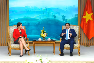 [Ảnh] Thủ tướng Phạm Minh Chính tiếp Kinh tế trưởng Bộ Ngoại giao Hoa Kỳ 