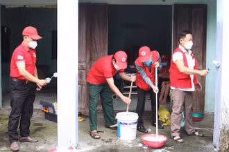 Thành phố sẽ sơn, sửa nhà cho 50 hộ đón Tết.