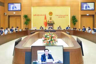 Một phiên họp của Ủy ban Thường vụ Quốc hội khóa XV. (Nguồn: quochoi.vn)