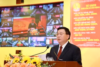 Đồng chí Nguyễn Xuân Thắng phát biểu khai mạc hội thảo.