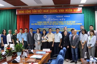 Kỷ niệm chương trình hợp tác quản lý không lưu tại Việt Nam