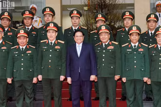 [Ảnh] Thủ tướng Phạm Minh Chính thăm, chúc Tết cán bộ Tổng cục II - Bộ Quốc phòng 