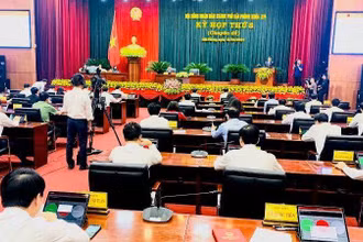 Kỳ họp thứ 8 (chuyên đề) Hội đồng nhân dân thành phố Hải Phòng khóa 16 quyết nghị 16 nội dung phát triển kinh tế-xã hội và tăng tốc giải ngân vốn đầu tư công.