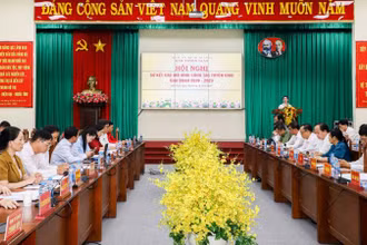Toàn cảnh hội nghị.