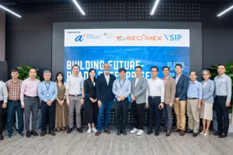 Các đại biểu dự hội thảo.