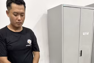 Đối tượng Trần Dương Ngọc Hải bị bắt giữ khẩn cấp. 