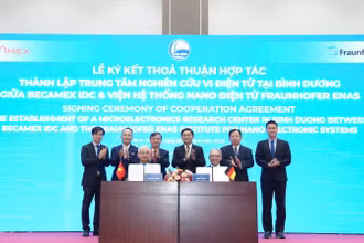 Ký kết thỏa thuận hợp tác giữa Viện Hệ thống Nano Điện tử Fraunhofer ENAS và Tổng công ty Becamex IDC nhằm thành lập Trung tâm nghiên cứu vi điện tử tại Bình Dương. 