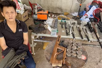 Đối tượng Nguyễn Trung Hiếu và tang vật.