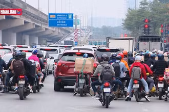 Người dân rời Thủ đô về quê ăn Tết