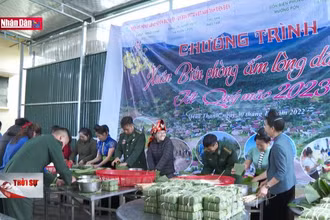 Ấm áp Tết biên phòng trên biên giới