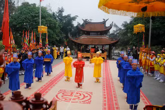 Lễ tế Đức Quốc Tổ Lạc Long Quân.