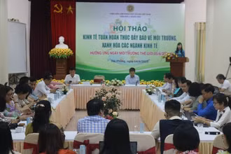 Đông đảo các nhà khoa học tham dự hội thảo