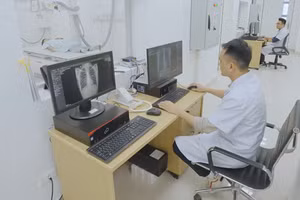 [Video] Bệnh viện Hữu nghị Việt Đức cơ sở Ninh Bình tiếp nhận gần 2.200 lượt khám sau hơn một tuần đi vào hoạt động