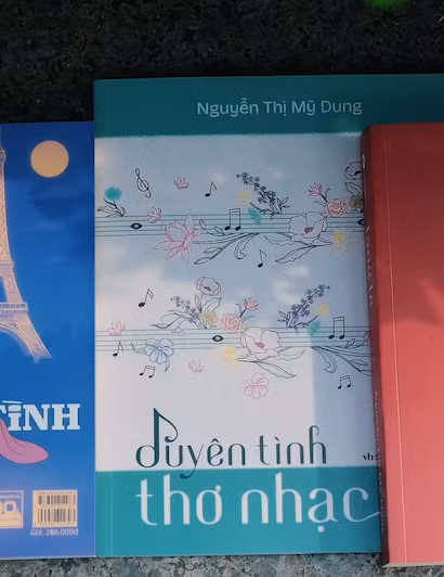 [Video] “Tứ gia” ra mắt sách ở tuổi 88, đánh dấu 61 năm gửi tình yêu vào trang viết