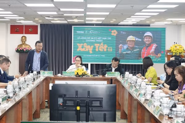 Báo Nhân Dân, Trung tâm Báo chí Thành phố Hồ Chí Minh và Công ty cổ phần xây dựng Coteccons họp báo thông tin lễ ký kết biên bản ghi nhớ, chung tay mở rộng quy mô chương trình “Xây Tết 2026” trên địa bàn Thành phố Hồ Chí Minh. (Ảnh: THẾ ANH)