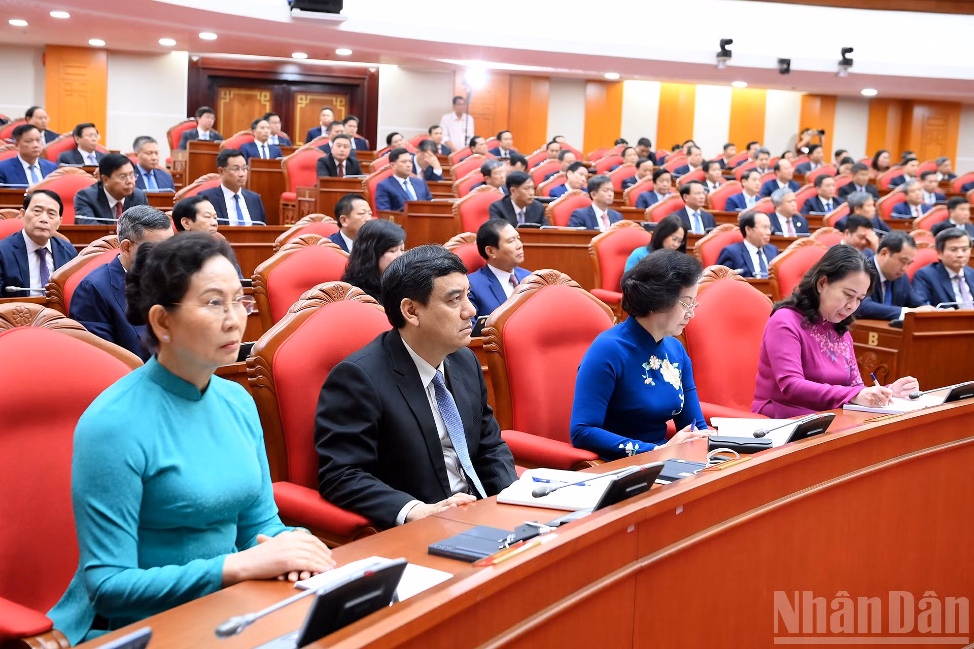 ndo_br_a8-bnd-3880.jpg