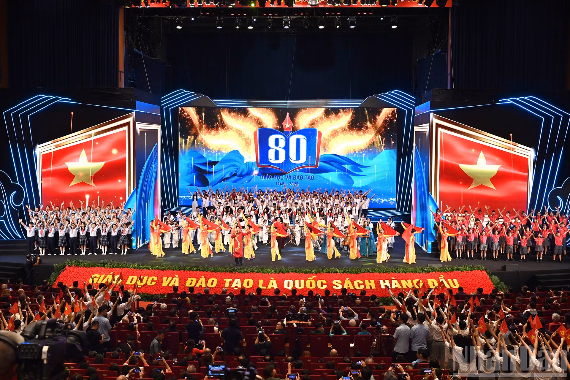 ndo_br_a9-bnd-2445.jpg