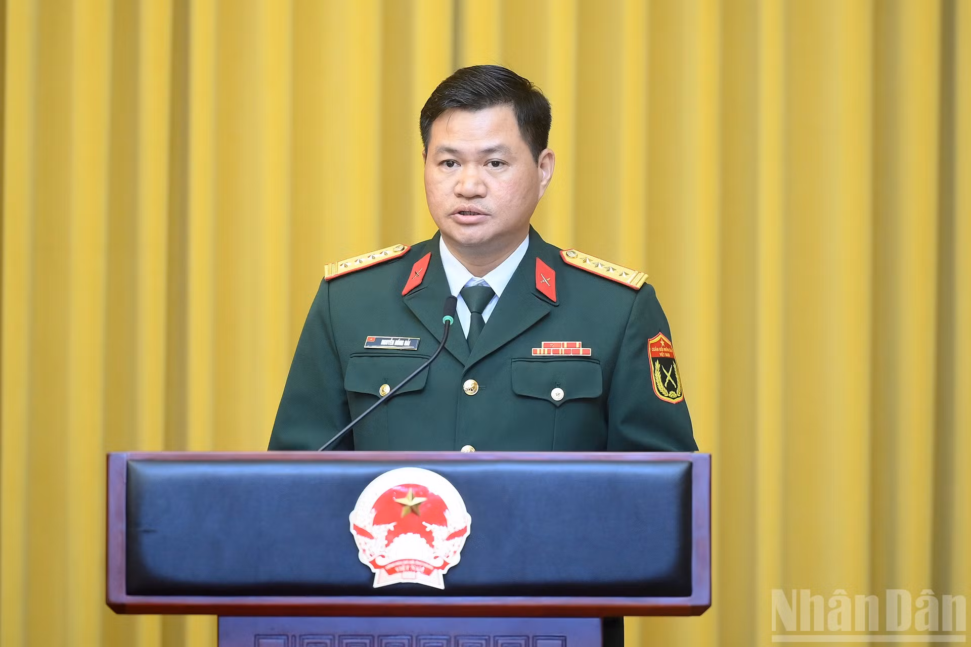 ndo_br_a12-bnd-7782.jpg