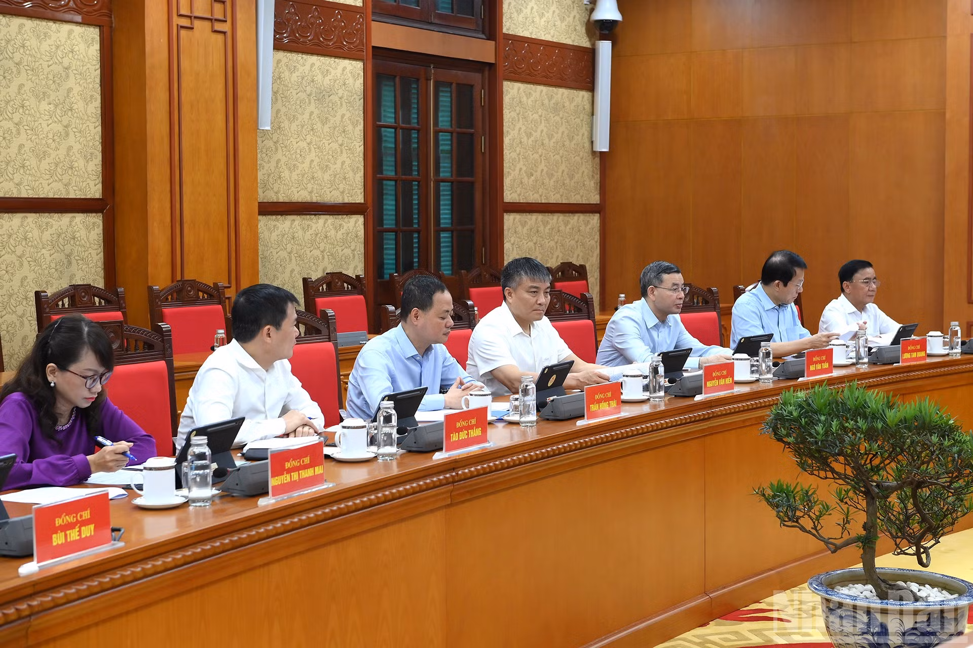 ndo_br_a5-bnd-3021.jpg