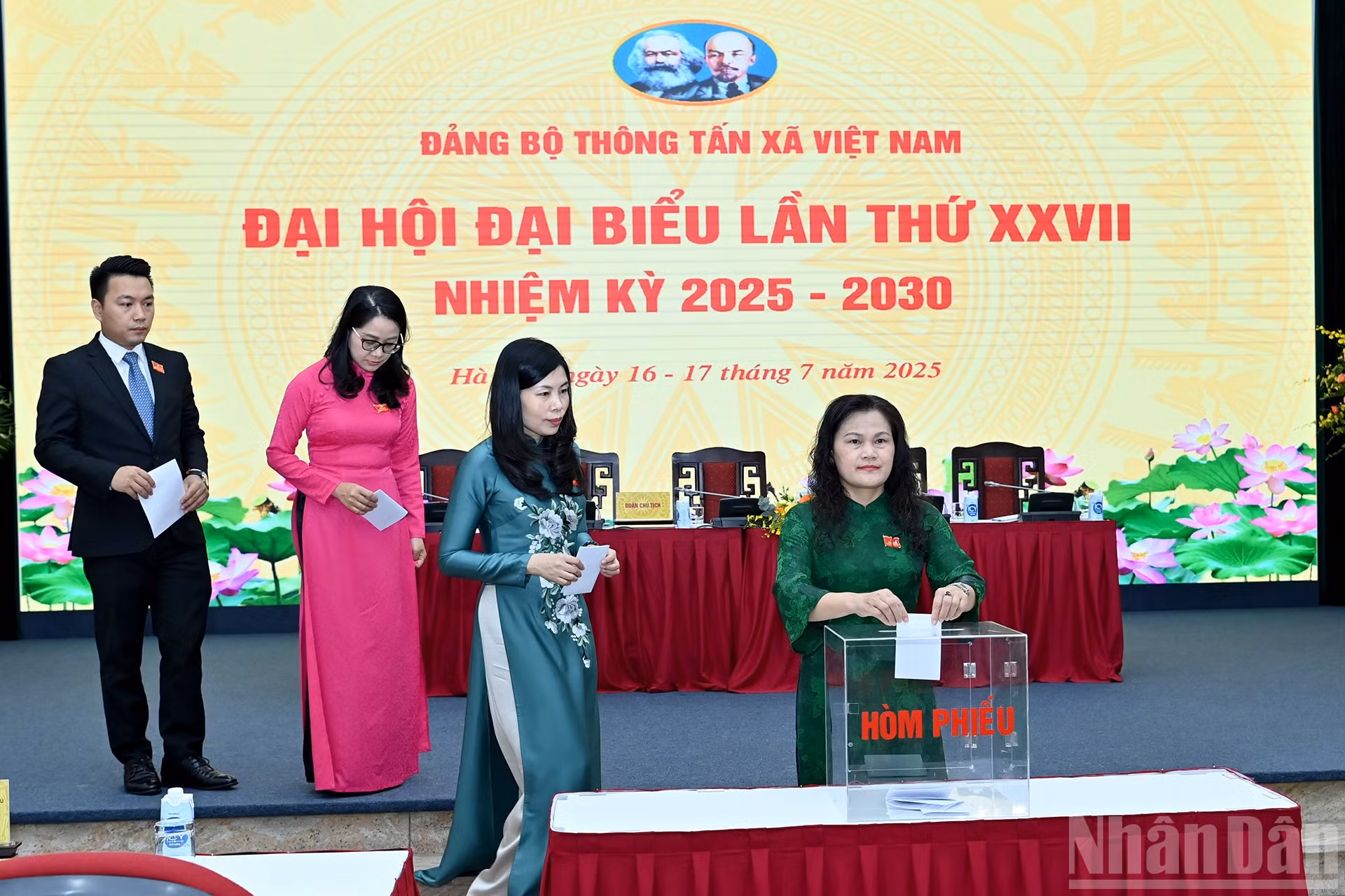 ndo_br_a5-bnd-4099.jpg