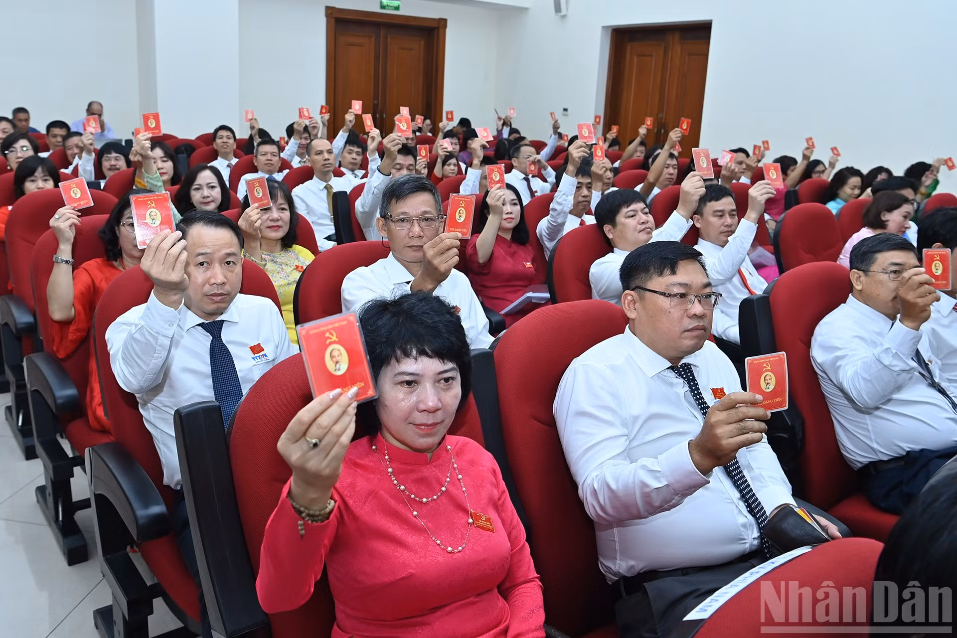 ndo_br_a4-bnd-4078.jpg