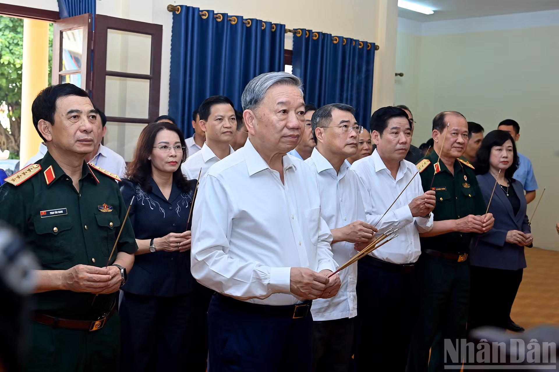 ndo_br_a3-bnd-3638.jpg
