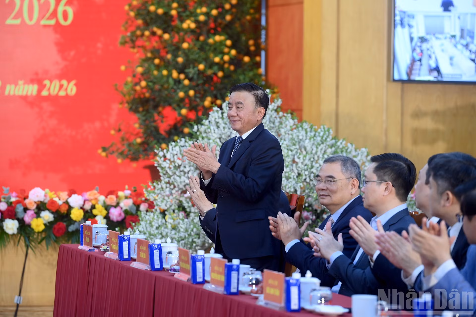 ndo_br_a5-bnd-6816.jpg
