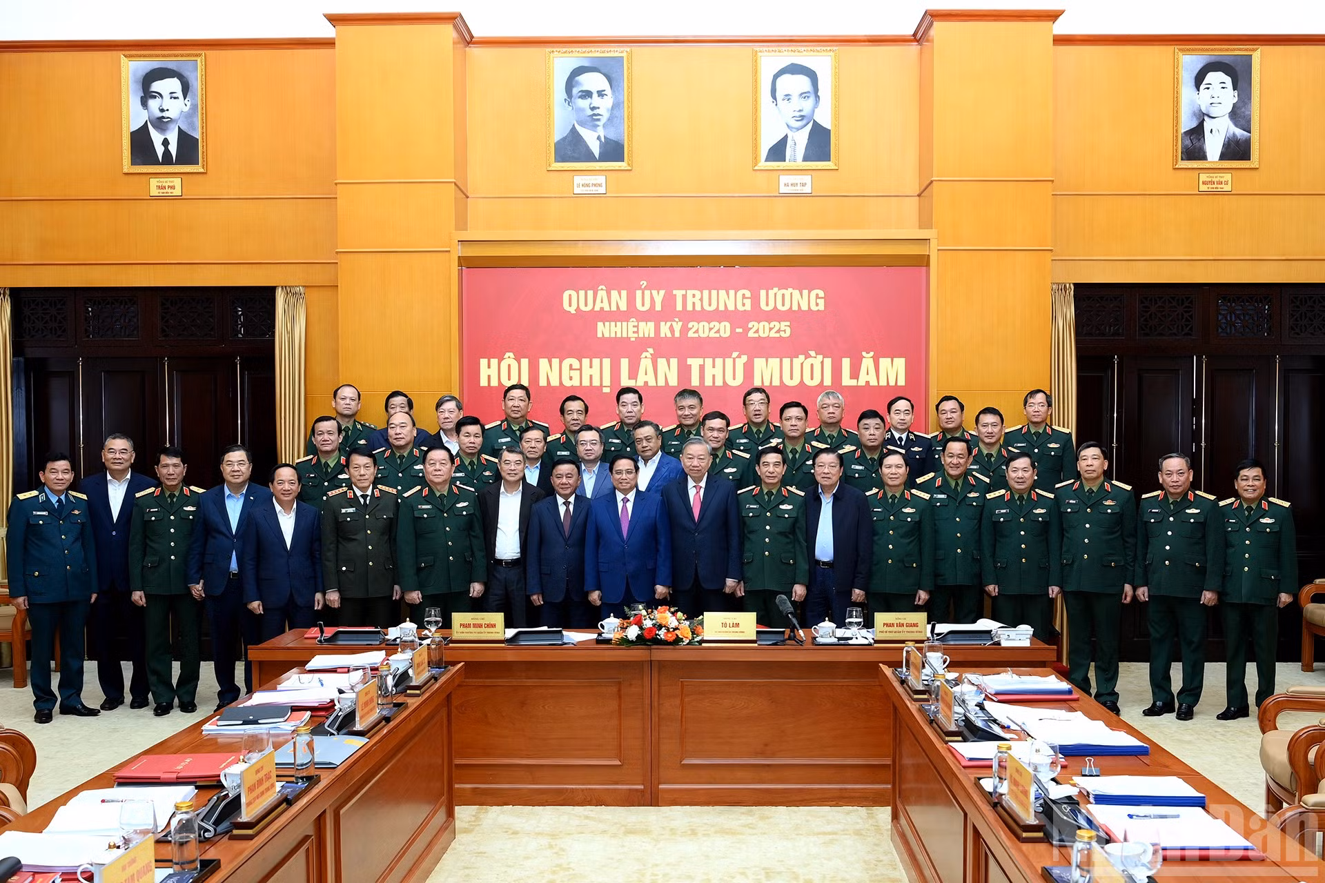 ndo_br_a8-bnd-0282.jpg