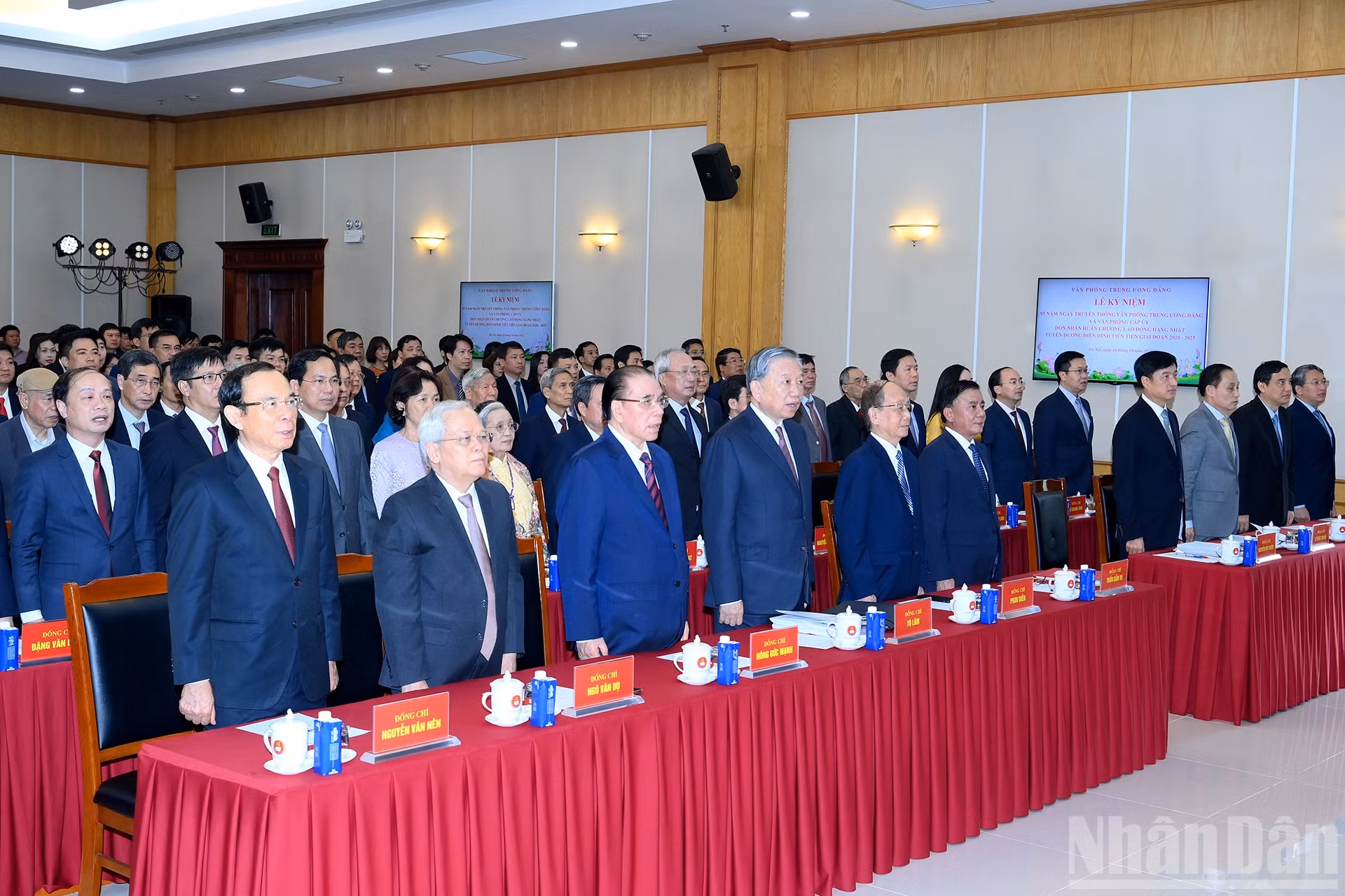 ndo_br_a3-bnd-4344.jpg