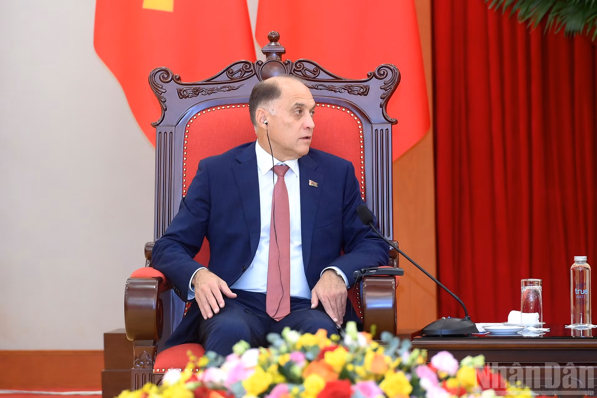 ndo_br_a5-bnd-0125.jpg