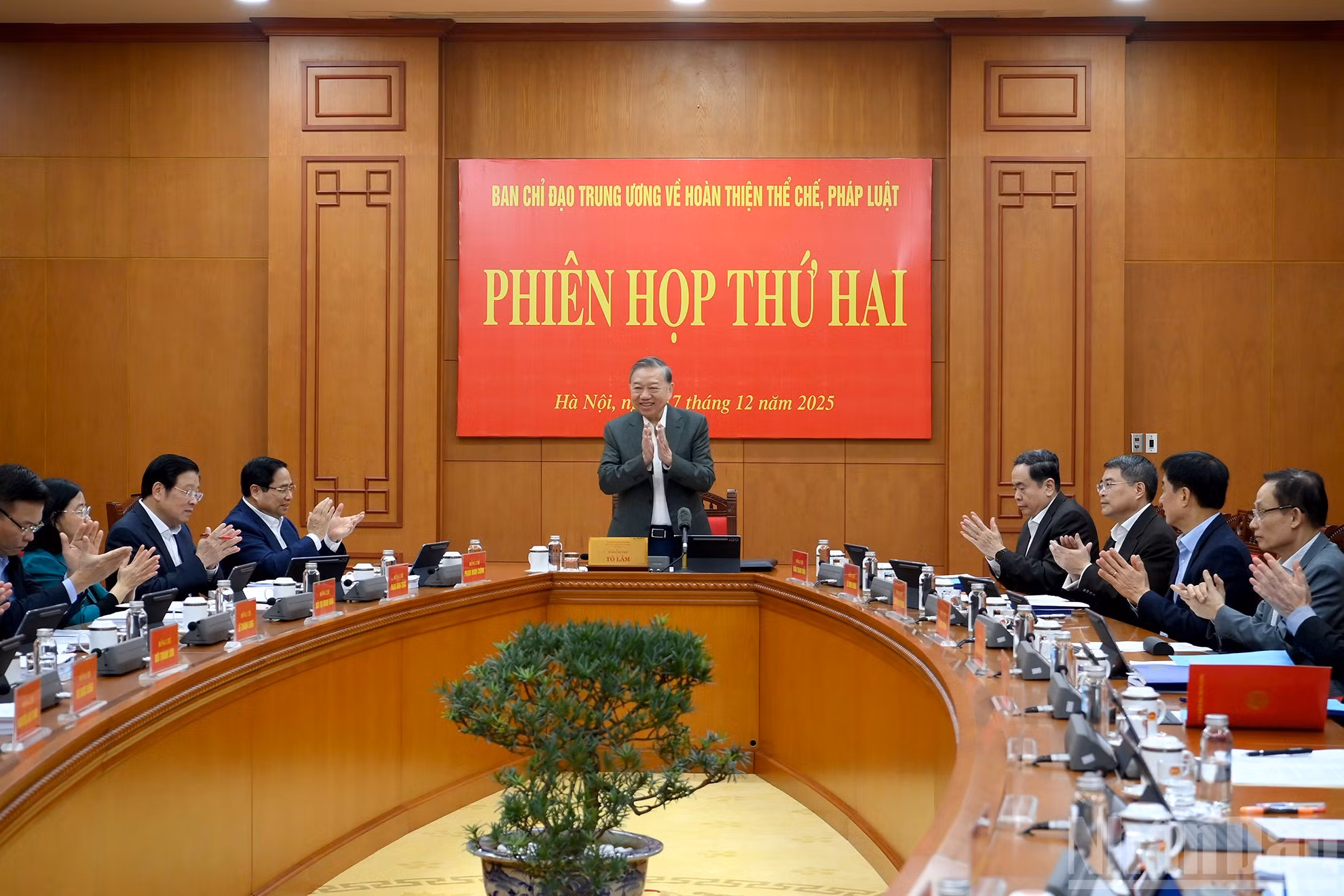 ndo_br_a2-bnd-2429.jpg