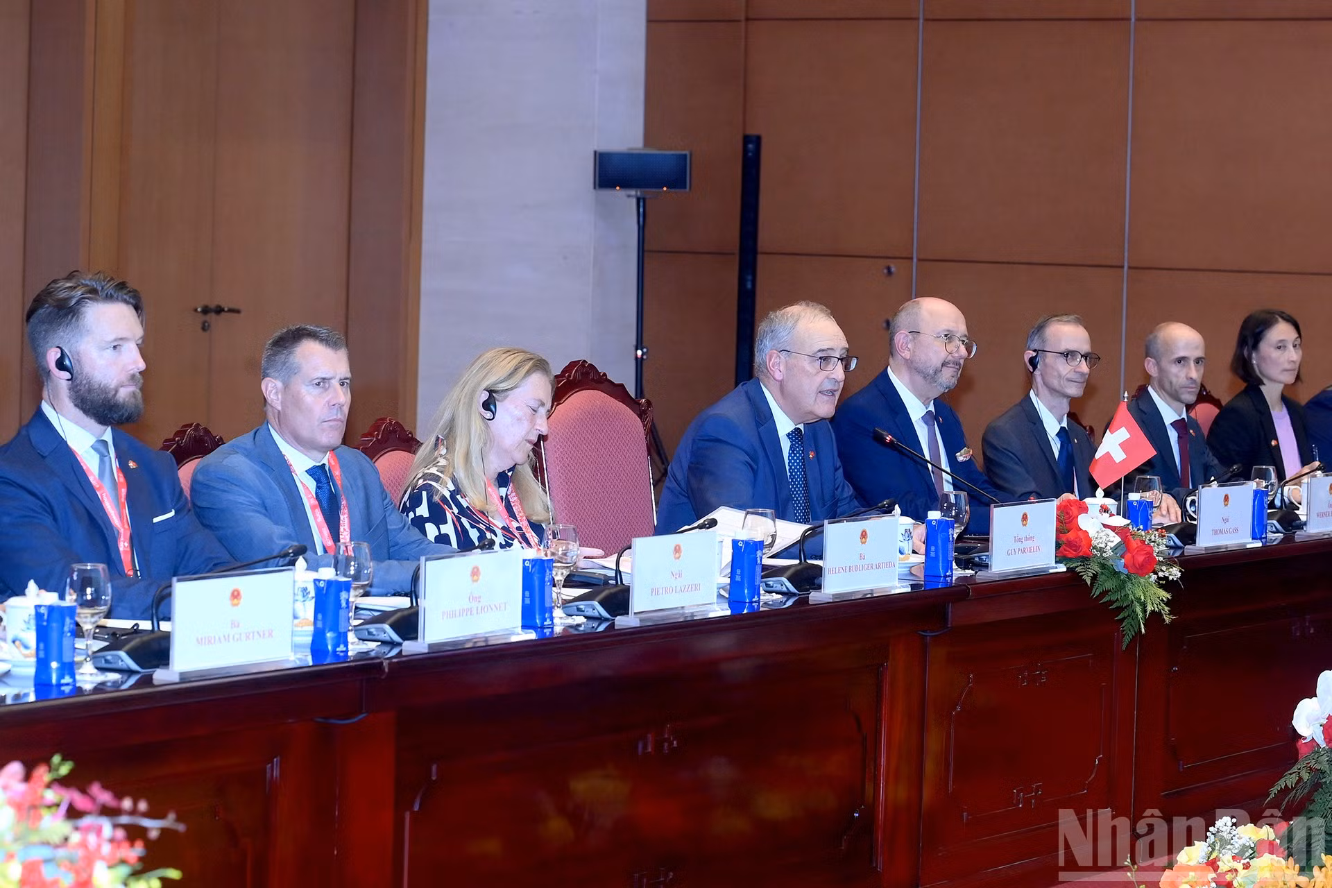 ndo_br_a5-bnd-0105.jpg