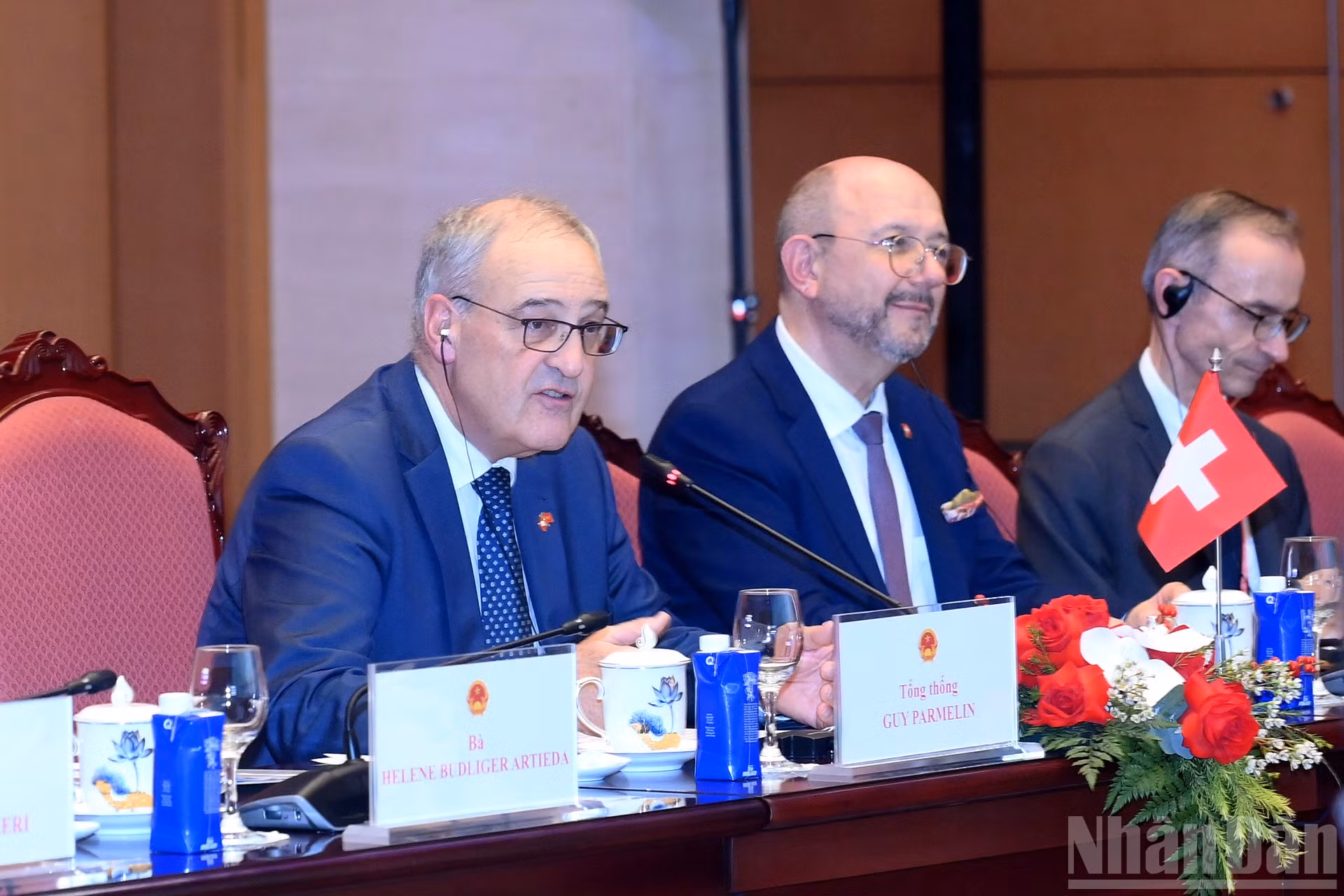 ndo_br_a4-bnd-0094.jpg