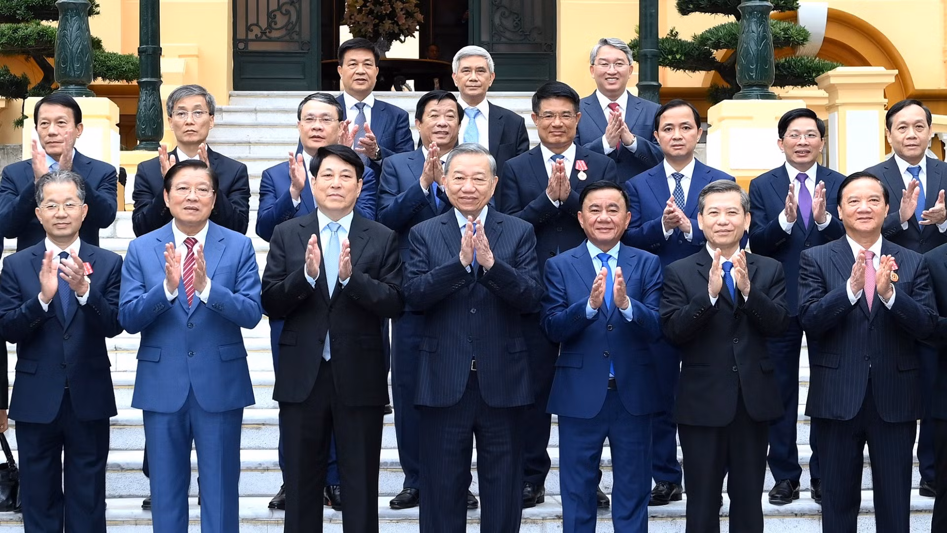 Tổng Bí thư, Chủ tịch nước Tô Lâm và các đồng chí lãnh đạo, nguyên lãnh đạo Đảng, Nhà nước và các đại biểu dự hội nghị. (Ảnh: ĐĂNG KHOA)