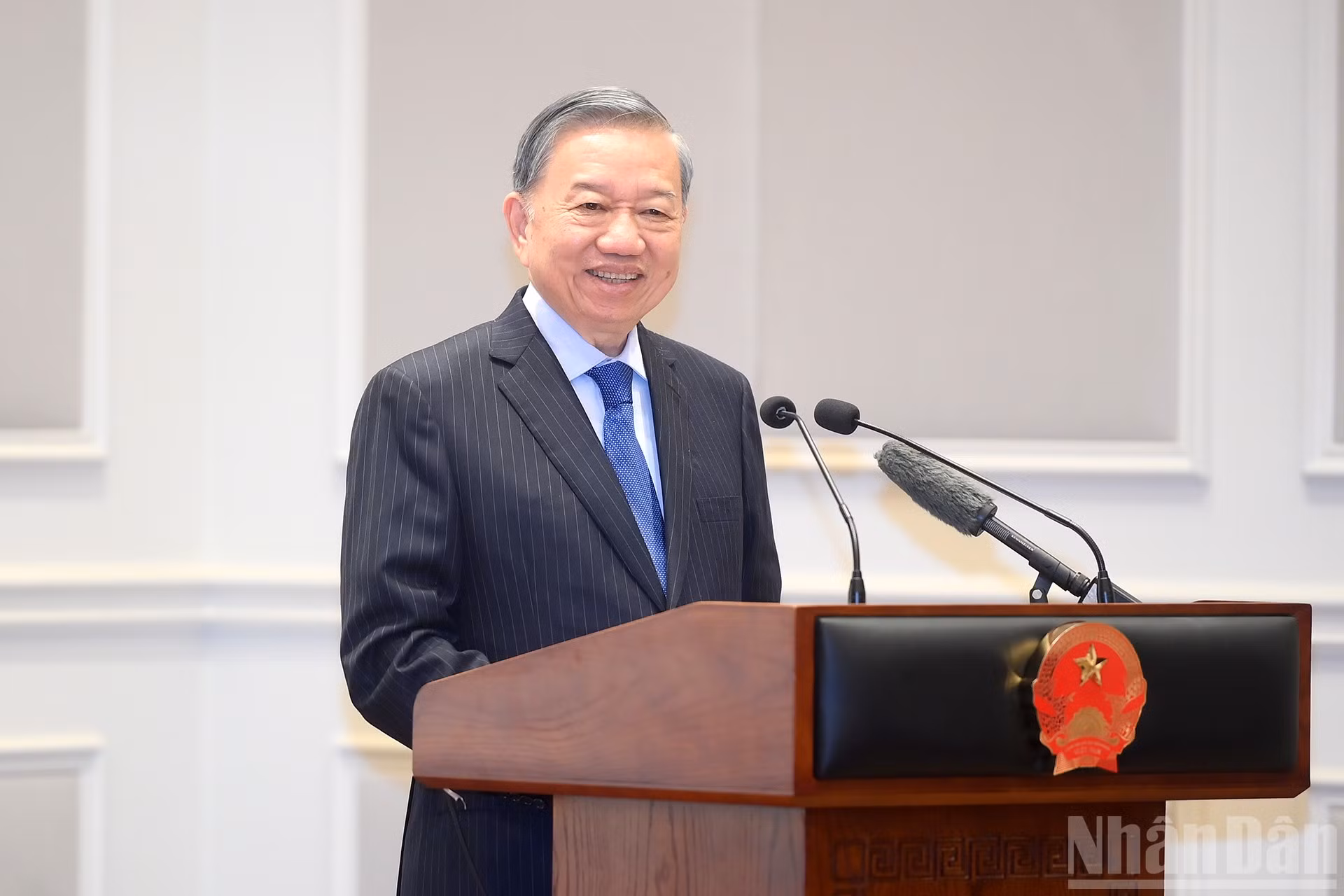 ndo_br_a4-bnd-6954.jpg