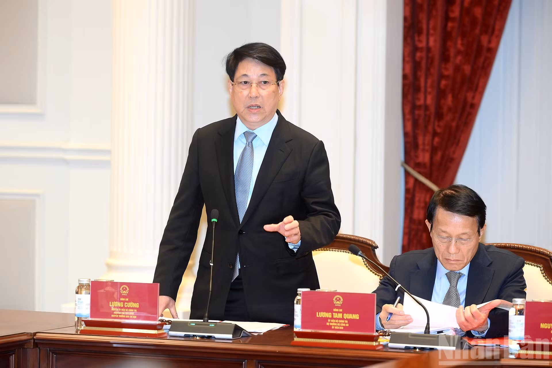 ndo_br_a5-bnd-6911.jpg