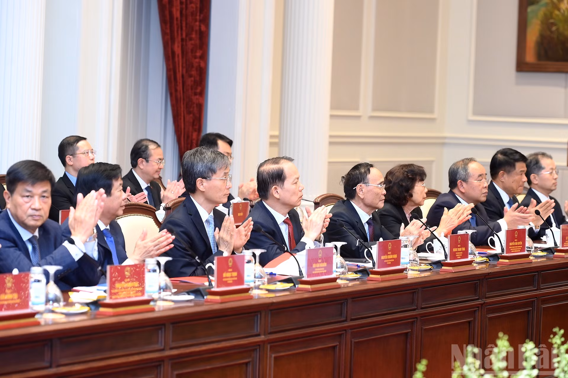 ndo_br_a8-bnd-6785.jpg
