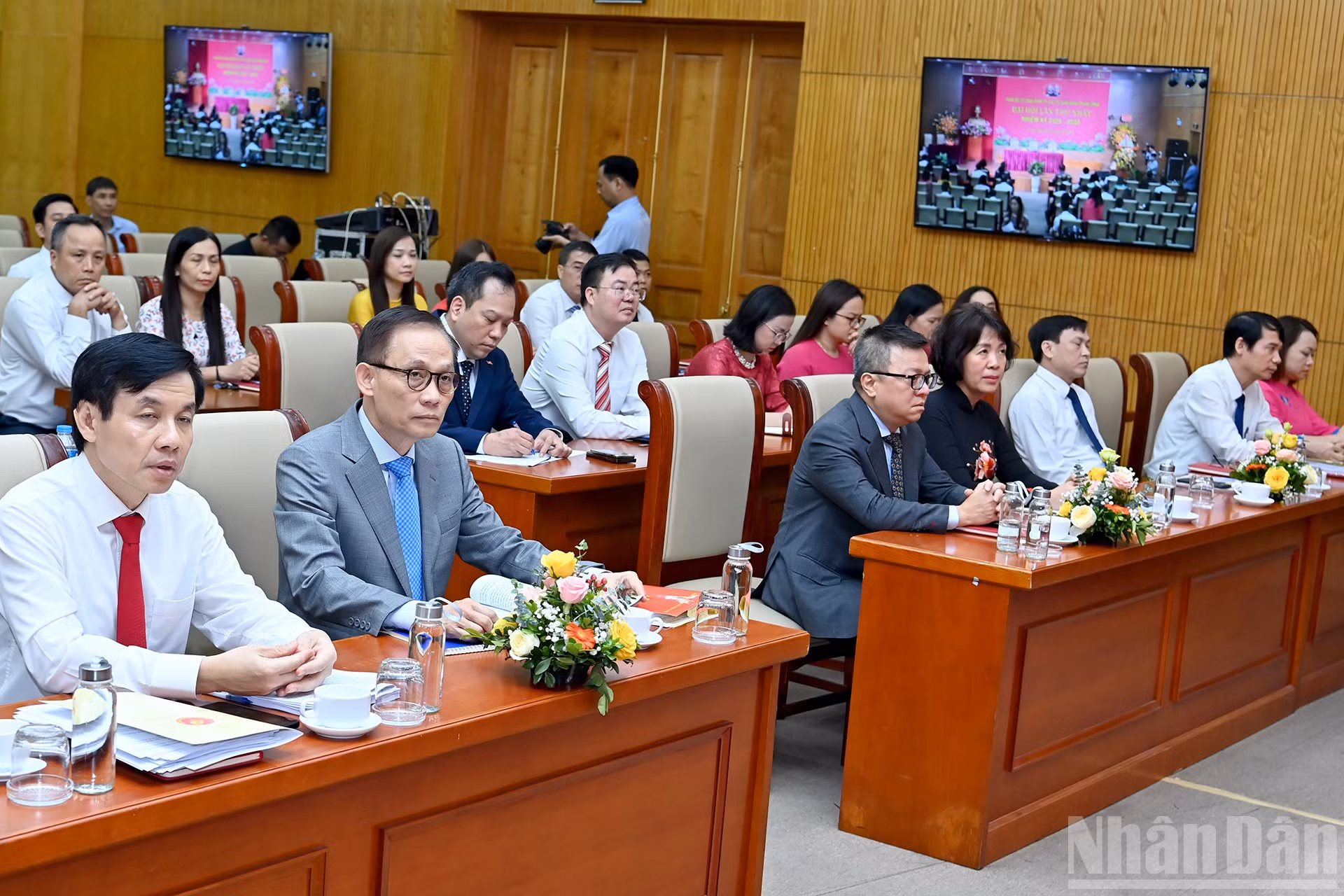 ndo_br_a4-bnd-0416.jpg