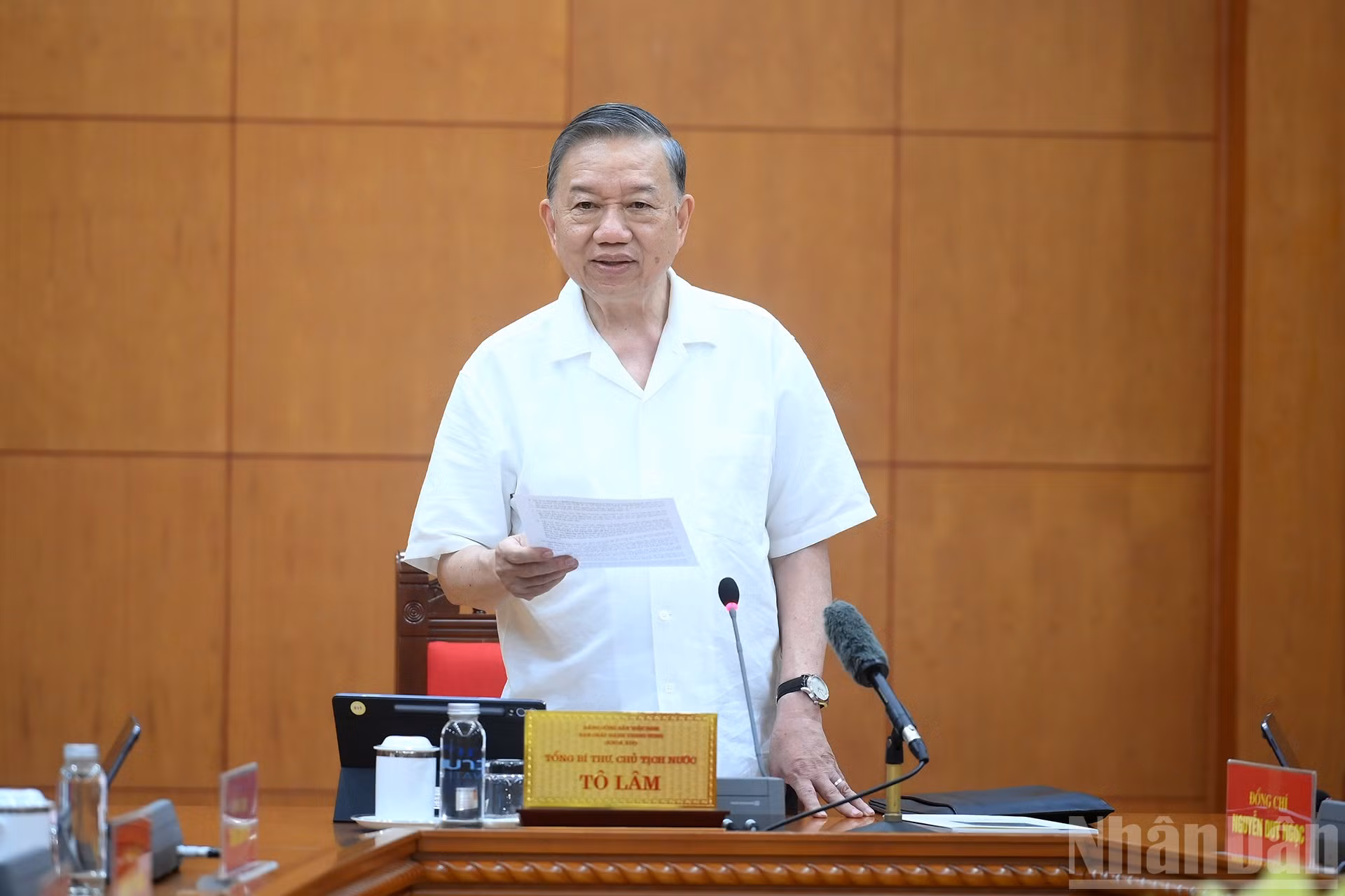 ndo_br_a3-bnd-8335.jpg