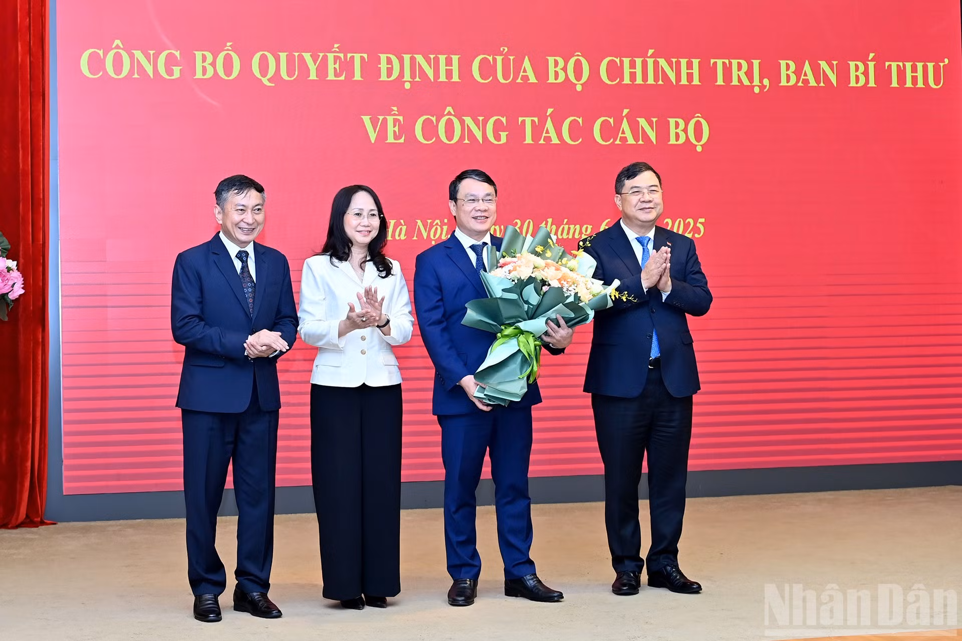 ndo_br_a7-bnd-1012.jpg