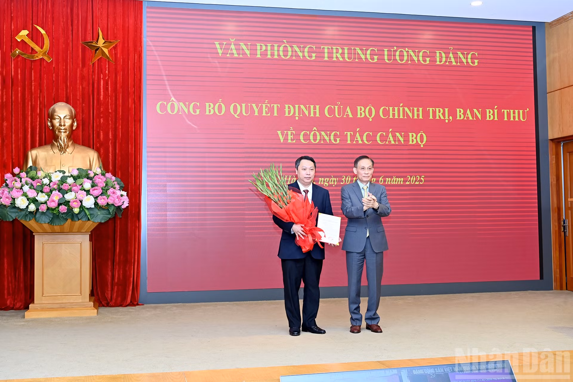 ndo_br_a4-bnd-0977.jpg