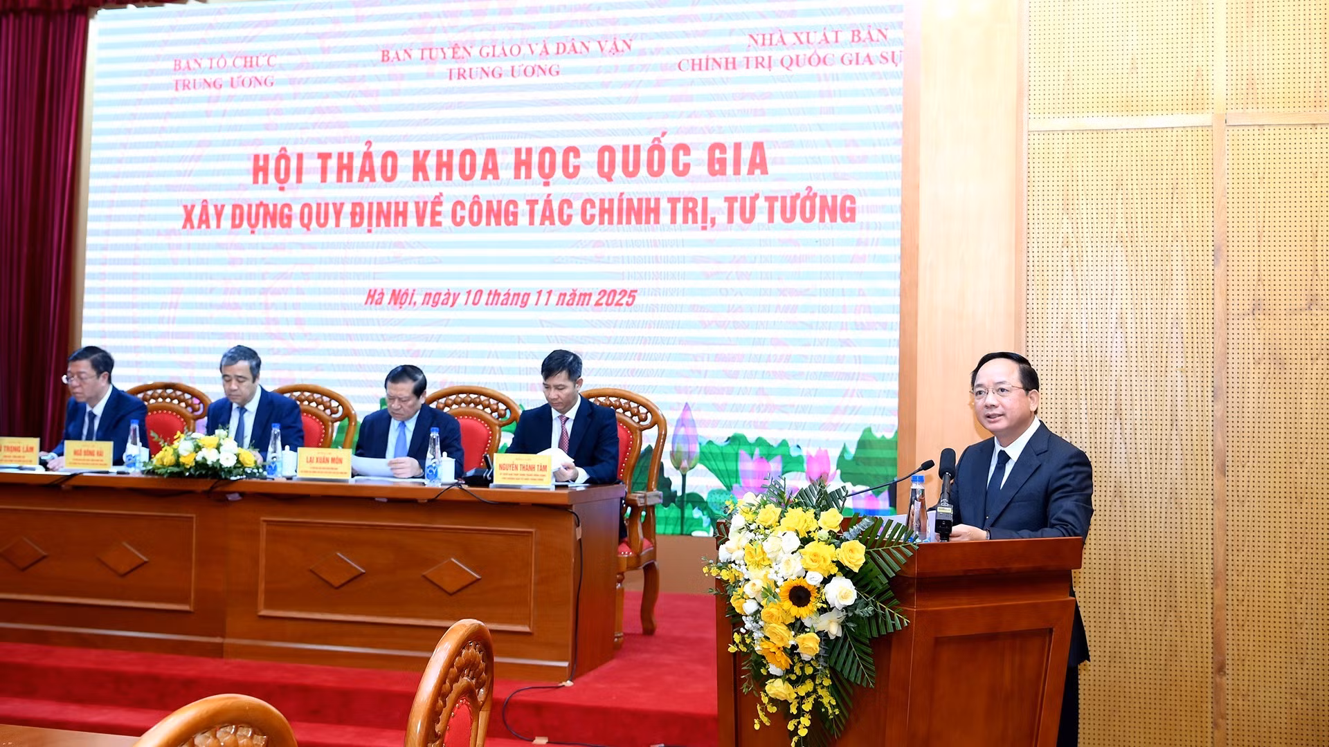 Hội thảo Khoa học quốc gia "Xây dựng quy định về công tác chính trị, tư tưởng". 
