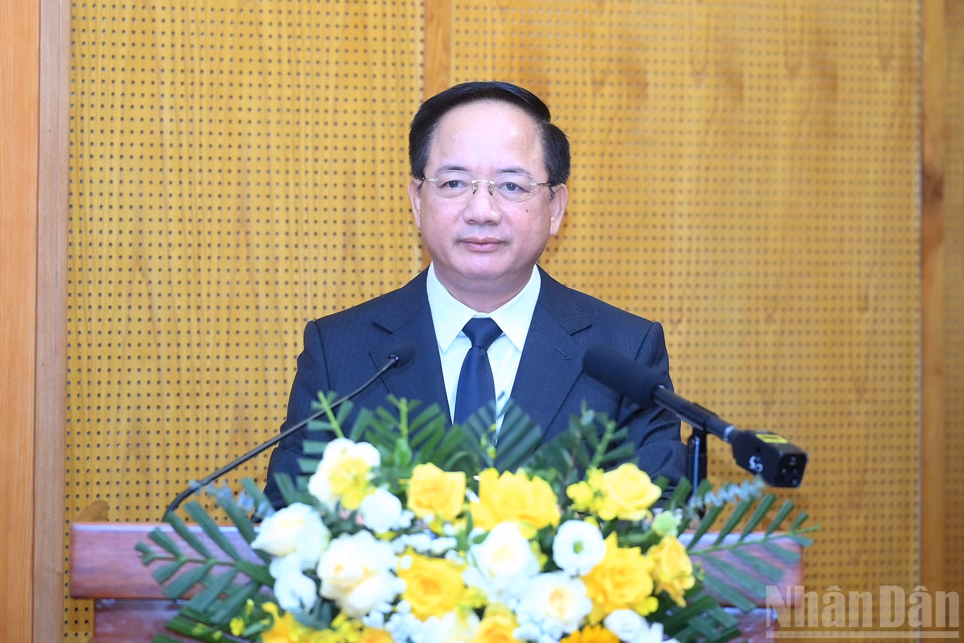 ndo_br_a3-bnd-6076.jpg