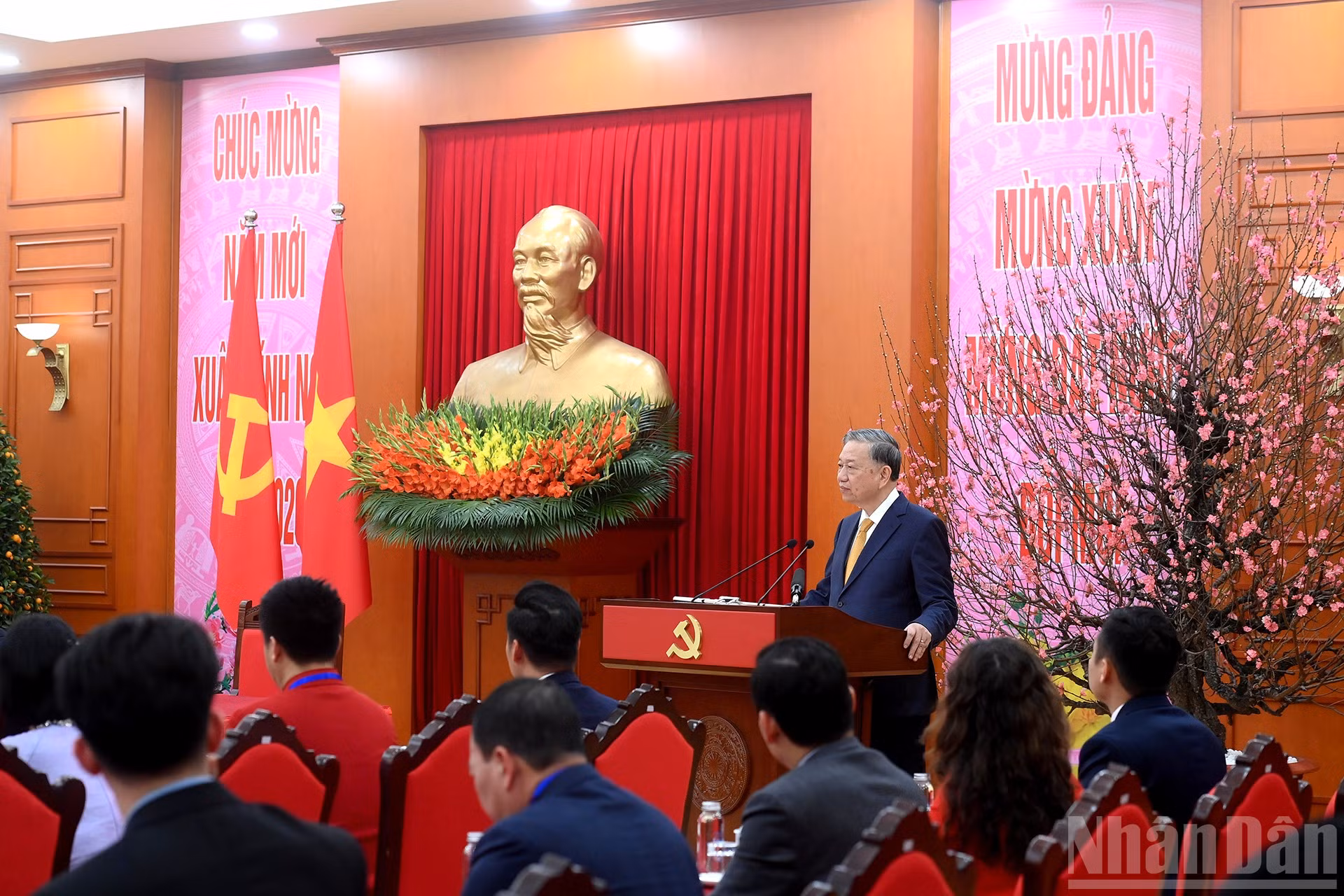 ndo_br_a4-bnd-6041.jpg