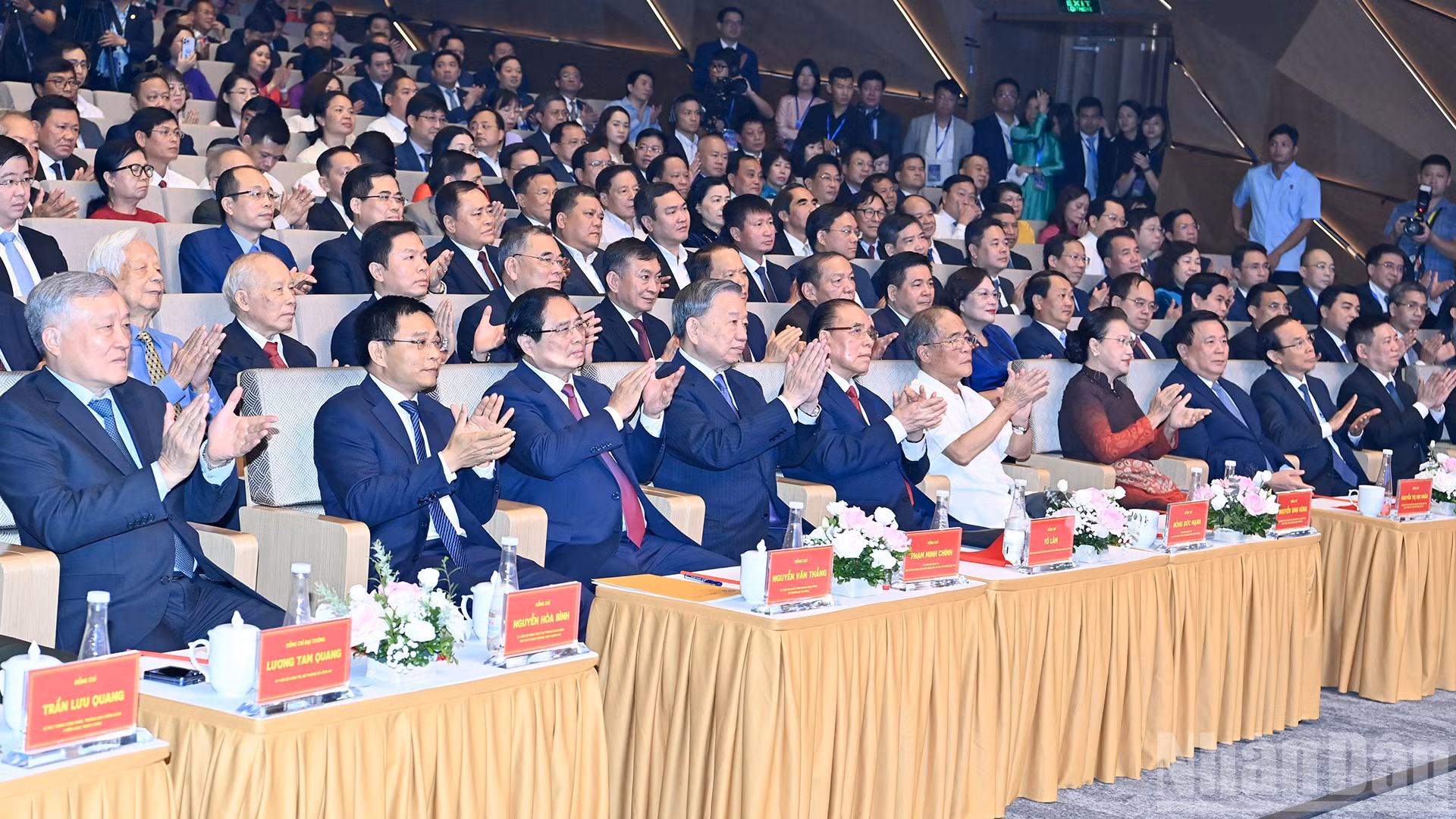 ndo_br_a1-cbnd-9796.jpg