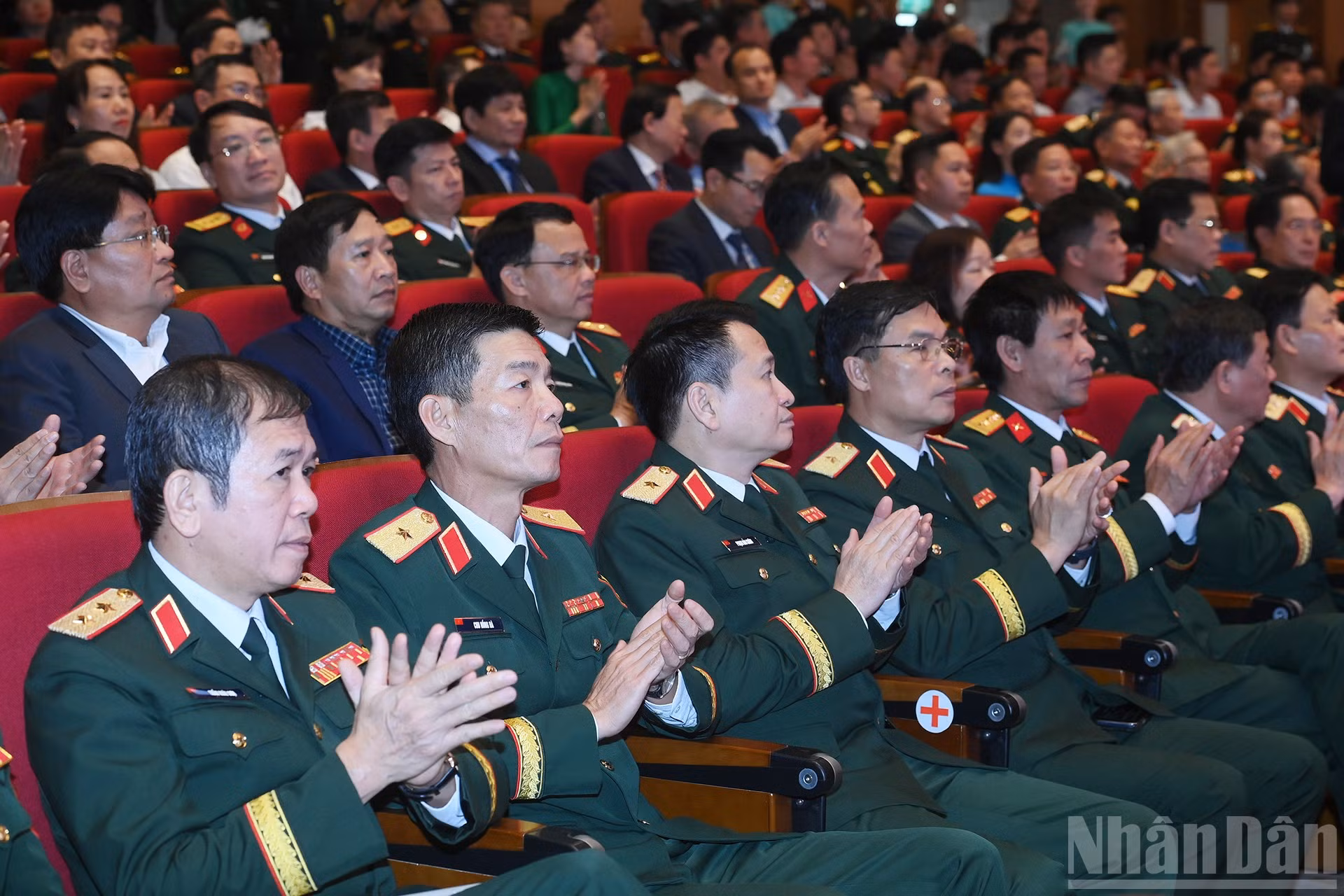 ndo_br_a10-bnd-5392.jpg