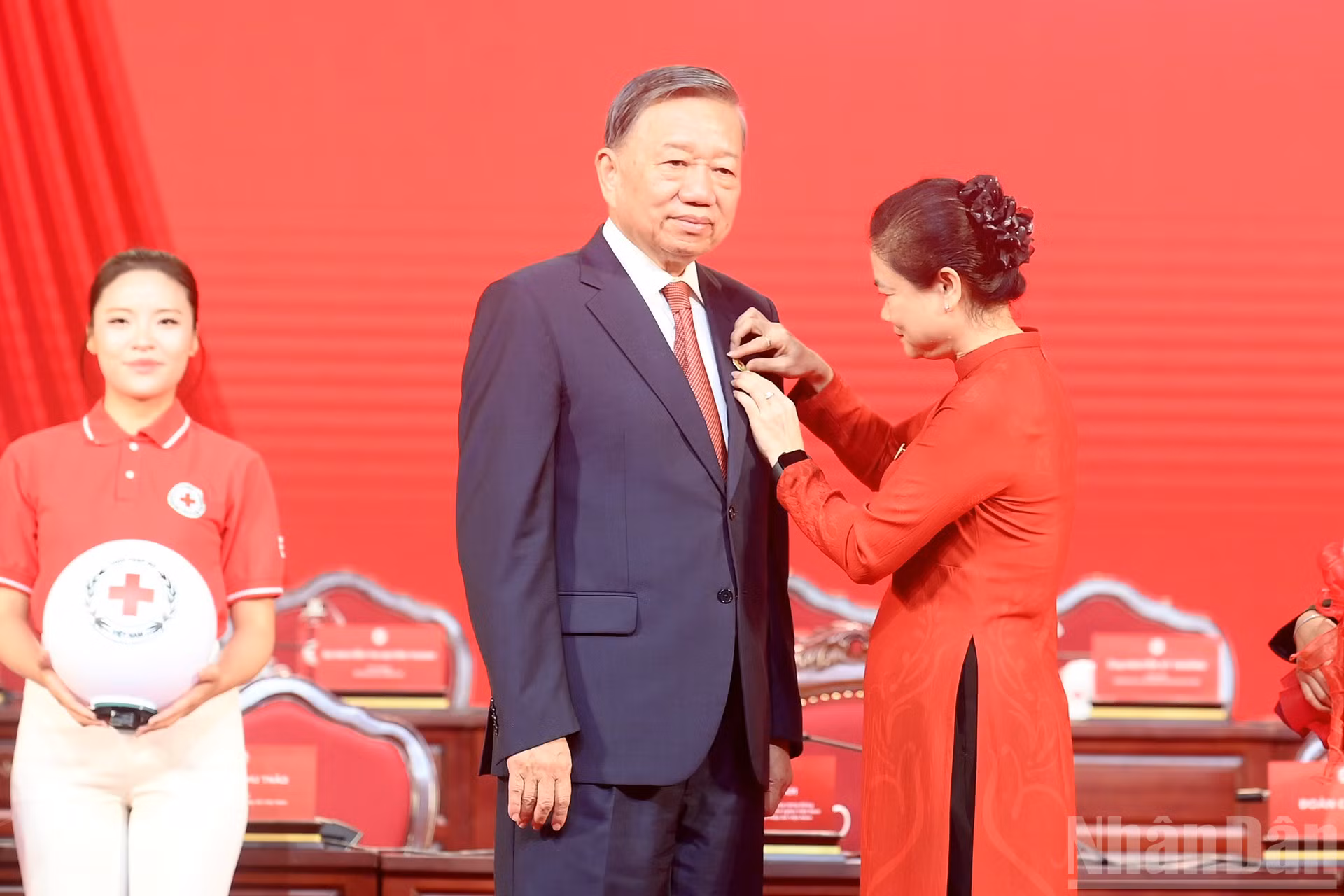 ndo_br_a4-bnd-4522.jpg